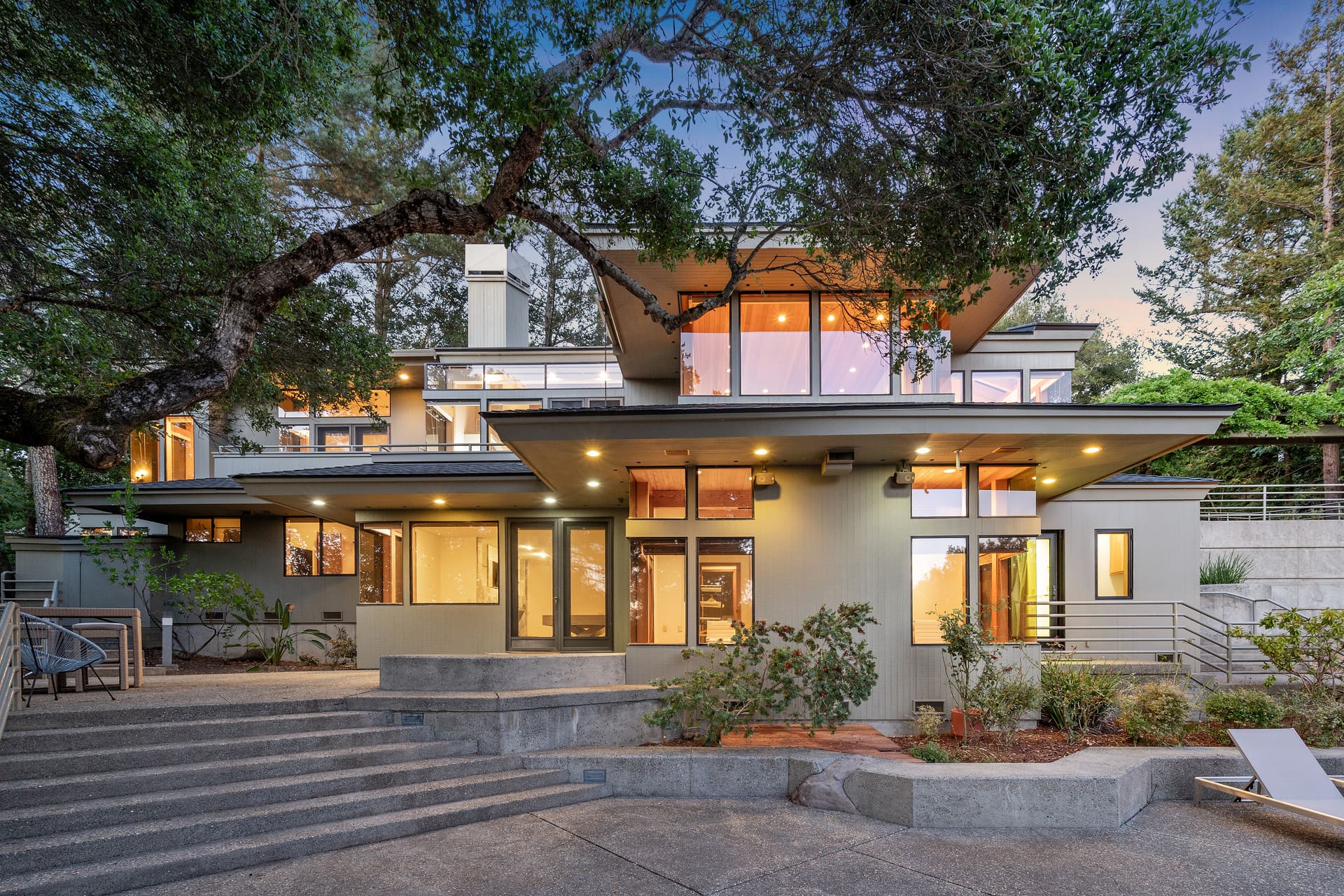 Titan — estate exterior